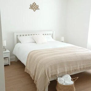 2 sovrum, strykjärn/strykbräda, resesäng och gratis wi-fi