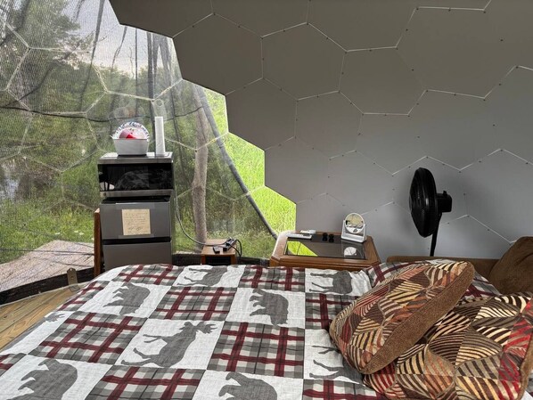 Room - Dome in Wildlife
(Martville)