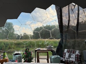 Outdoor dining - Dome in Wildlife

 (Martville)