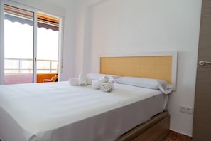 Iron/ironing board, travel cot, free WiFi, bed sheets