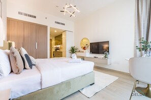 In-room safe, iron/ironing board, free WiFi, bed sheets - Attractive Studio in Azizi Riviera 15, Al Merkadh by Deluxe Holiday Homes (Dubai)