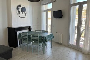 Interior - Cerbere front de mer (Cerbère)