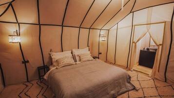 Luxury Double Room, Patio, Desert view | Egyptian cotton sheets, premium bedding, Select Comfort beds