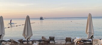 Nice apartment 3 min from beach, markets & Farsha cafe