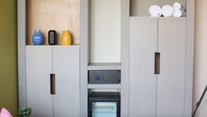 미니바, 책상, 무료 WiFi, 침대 시트