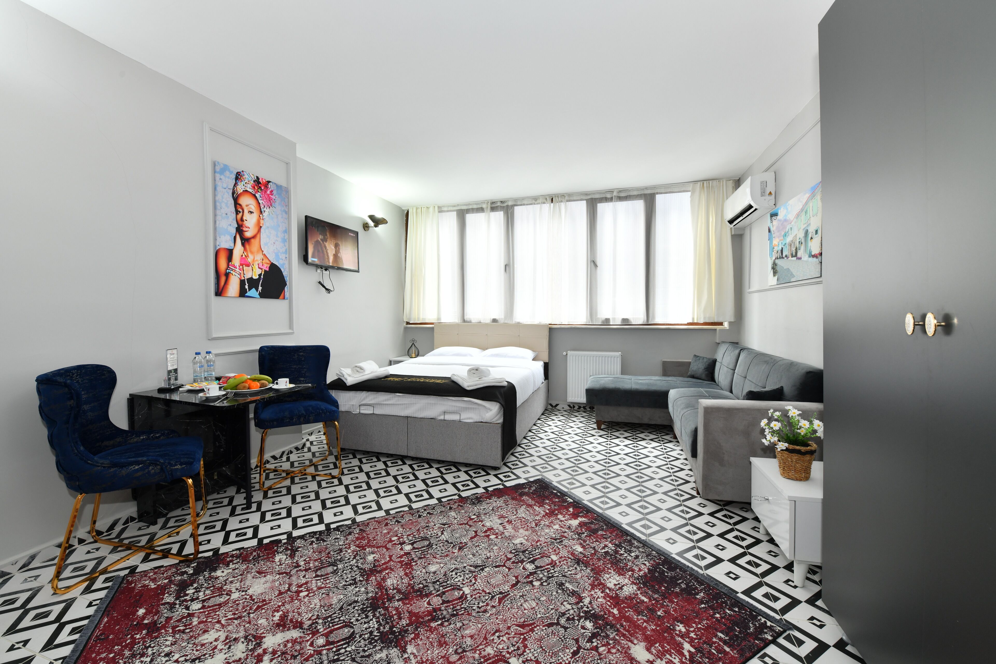 Suite Deluxe | 1 chambre, bureau, rideaux occultants, fer et planche à repasser