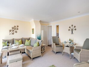Dining - Crownhill Bay Penthouse - UK47510 (Down Thomas, near Plymouth)
