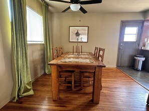 Dining - Bandit's Hideout! Cowboy Comfort in Historic Tombstone (Tombstone)