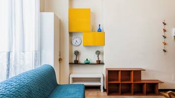 Apartemen | Area keluarga | Televisi layar datar 30-inci dengan saluran TV digital