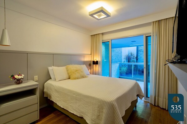 1 habitación, tabla de planchar con plancha, wifi y ropa de cama