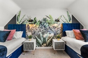 5 chambres, fer et planche à repasser, accès Internet, draps fournis