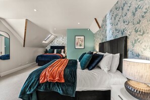 5 Schlafzimmer, Bügeleisen/Bügelbrett, Internetzugang, Bettwäsche