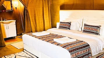 Dobbeltrom – deluxe, ørkenutsikt | Sengetøy i egyptisk bomull og sengetøy av topp kvalitet