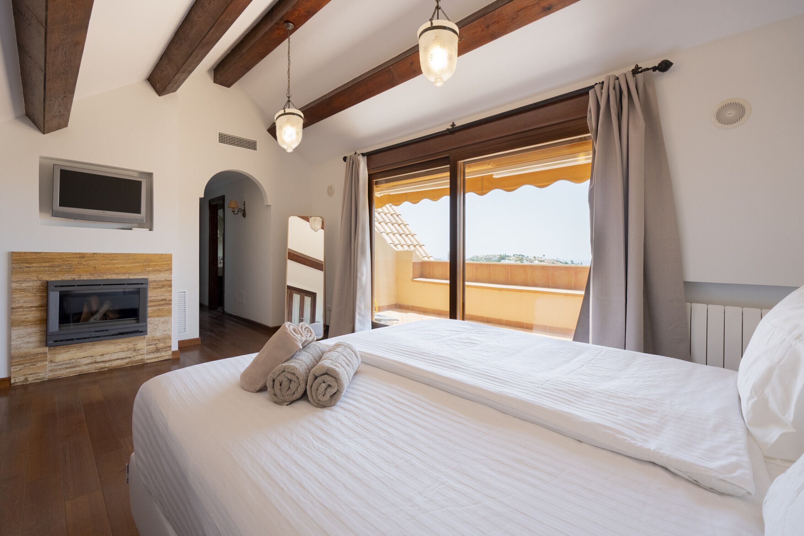 3 habitaciones, wifi gratis y ropa de cama 