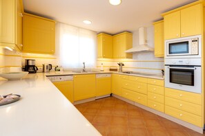 Fridge, microwave, oven, dishwasher
