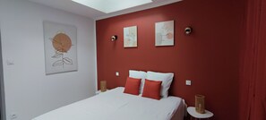 1 dormitorio y ropa de cama