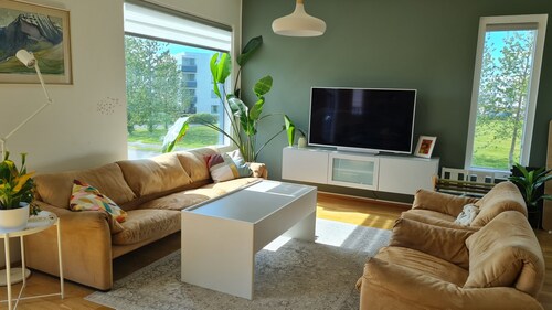 Quiet apartment for families in the capital area