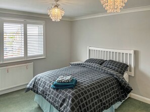 4 bedrooms, free WiFi, bed sheets