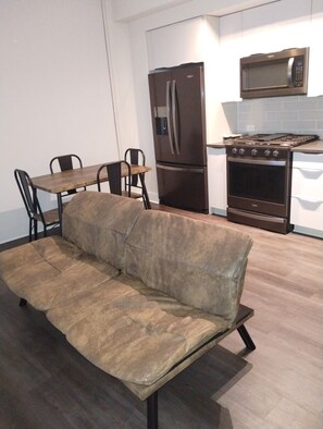 Interior - Women’s interactive living room experience is the ultimate relaxation experience (Atlanta)