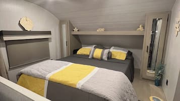 2 slaapkamers, een kluis op de kamer, wifi, beddengoed