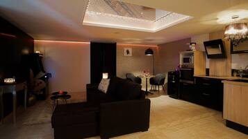 Smart TV, chimenea, videojuegos y reproductor de DVD