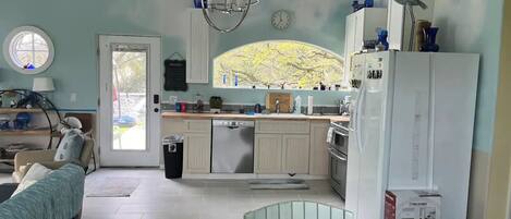 Microwave, oven, stovetop, dishwasher