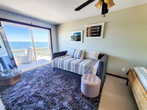 Smart-TV, peis og bordtennis