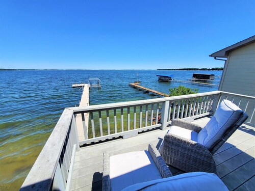 Unsalted Shores Lakehouse on Big Spirit Lake