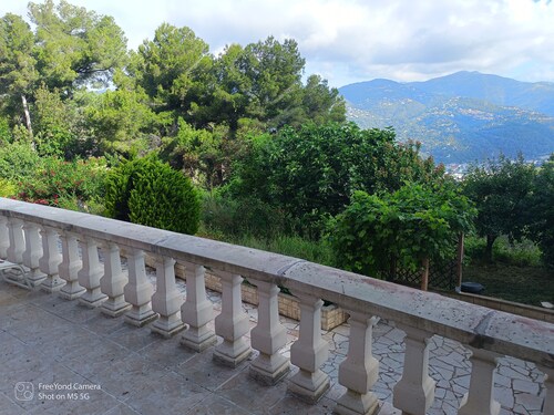 Chalet on the heights of Nice Cote D'azur