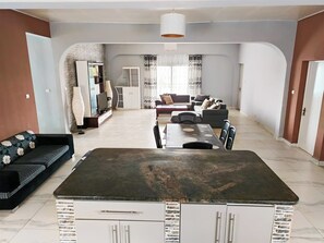 Living area - Spacious and Comfortable Villa (Antananarivo)