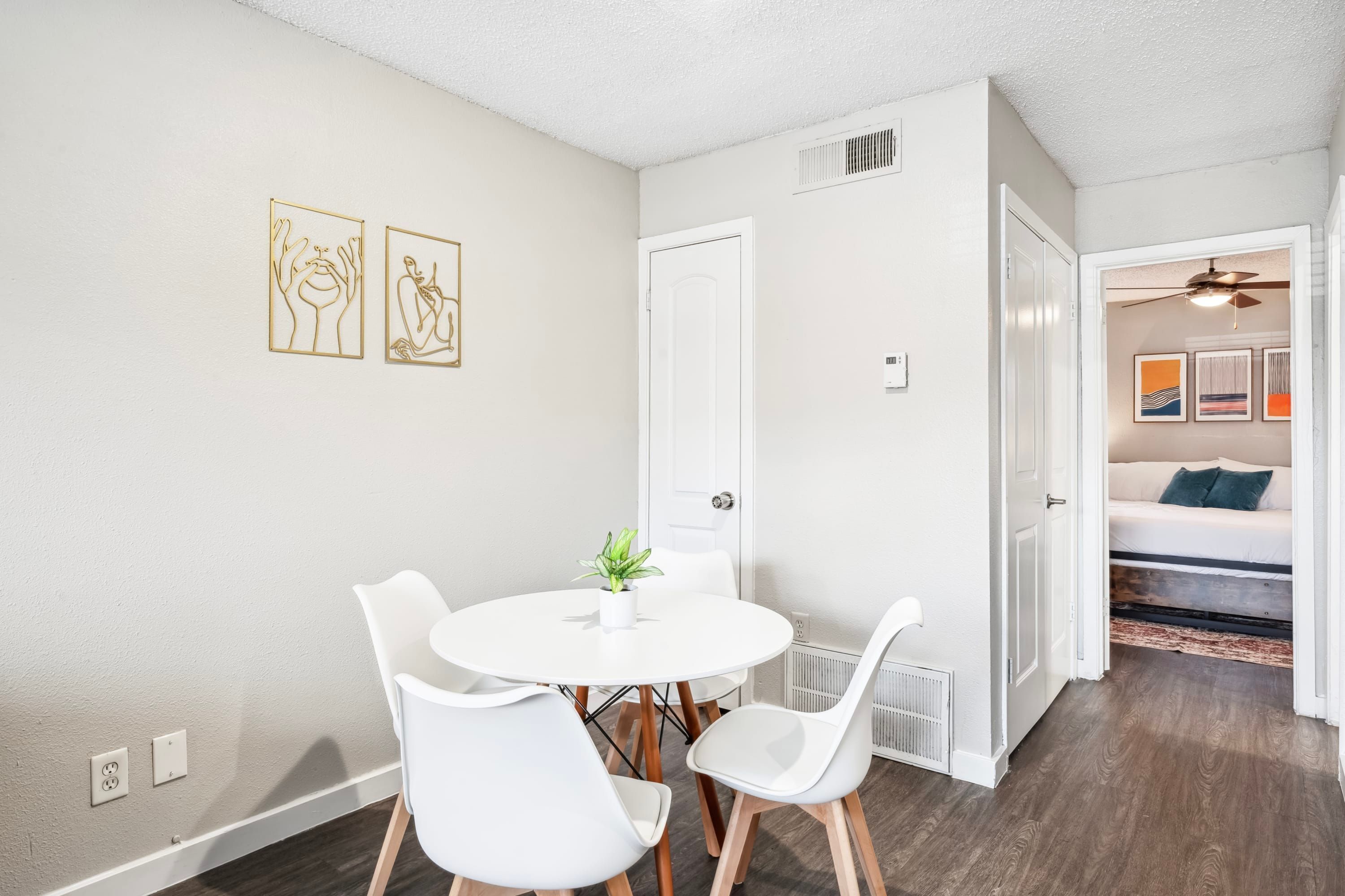 House | 1 bedroom