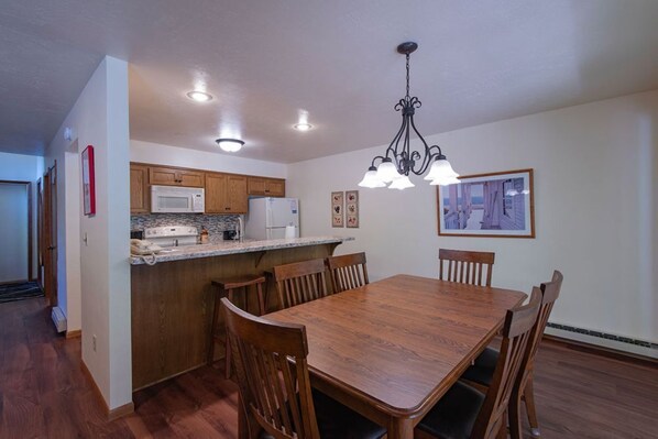 Dining - Lakefront 2BR Condo: Balcony, Hot Tub, & Sauna at The Rushes (Baileys Harbor)
