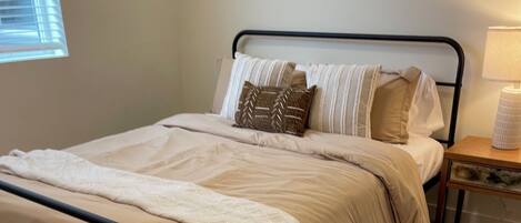 1 bedroom, in-room safe, desk, iron/ironing board