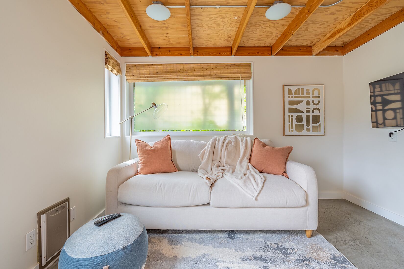 Charming Urban Cottage In Cap Hill - Seattle, WA