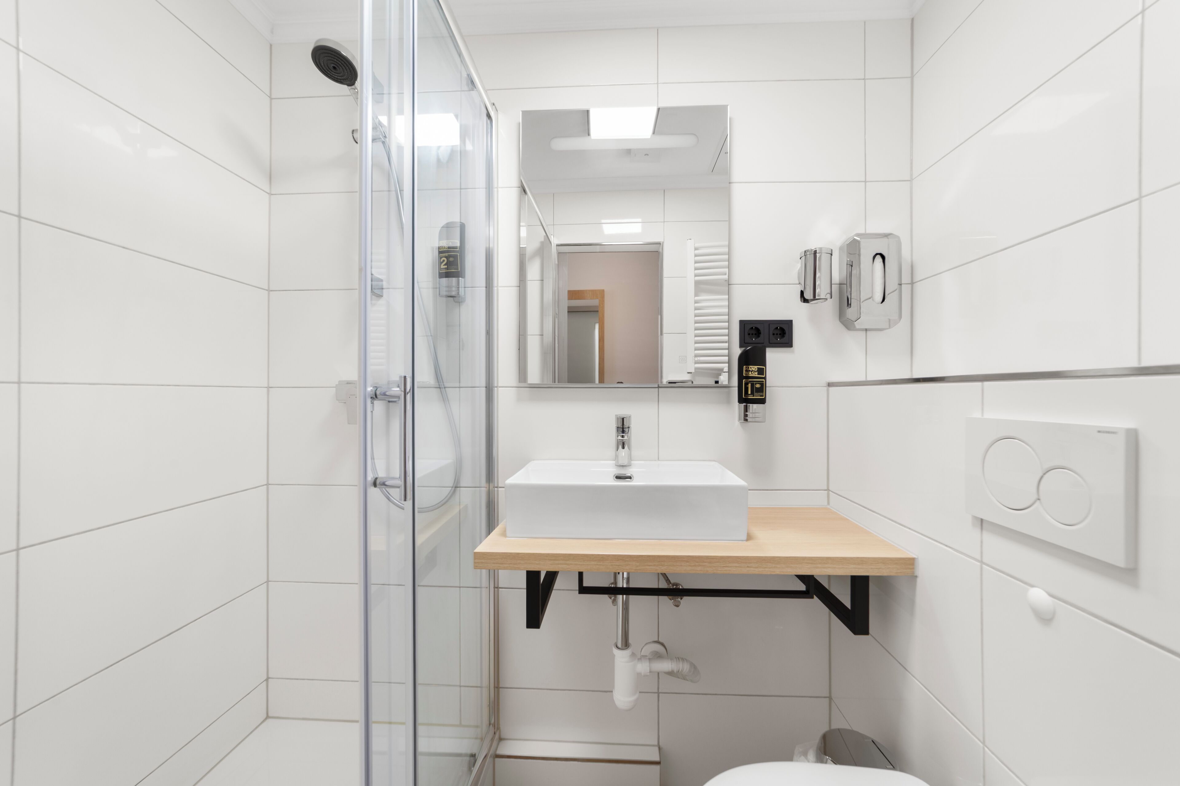 Design-Doppelzimmer, 1 King-Bett, Nichtraucher, eigenes Bad | Zimmersafe, individuell dekoriert, individuell eingerichtet