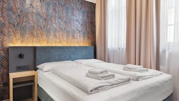 Junior Double Room, Non Smoking, Private Bathroom