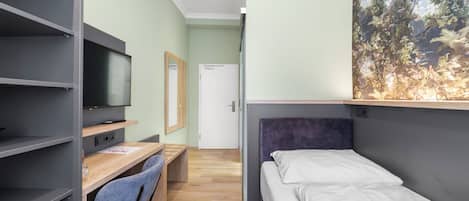 Single Room, Non Smoking, Private Bathroom