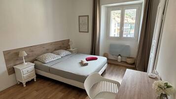 1 chambre, fer et planche à repasser, Wi-Fi, draps fournis