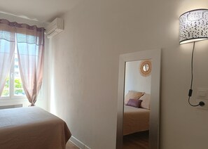 2 sovrum och sängkläder