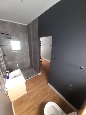 Shower, towels, soap, shampoo - Indulge into our beautiful Sunset Vista villa, 5min away from the beach. (Cape Town)