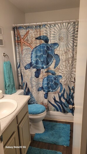 Bathroom - Ecleptic, Laid back 🏡 away from 🏡  (Houston)