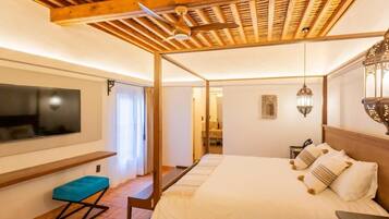 Premium Room | Laptop workspace, iron/ironing board, free WiFi, bed sheets