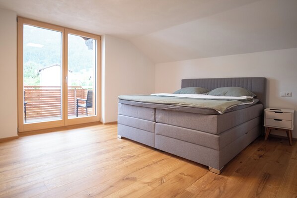 3 bedrooms, free WiFi, bed sheets