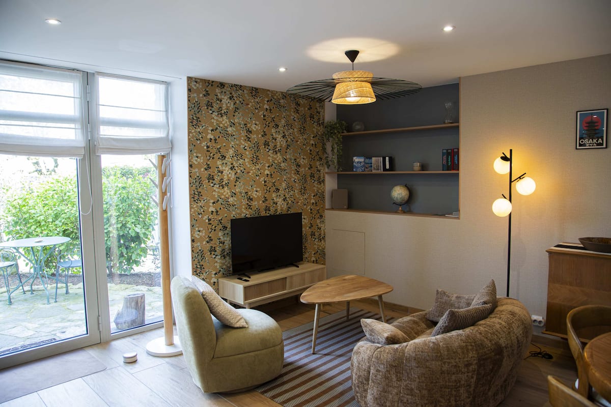 Casa superluxo, vista para o jardim | Área de estar