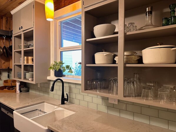 Unclassified image, 1 of 37, button