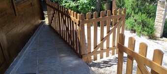 Large Chalet in full nature, with amazing views over the heights of Nice