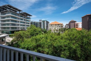 City view from property - New Nordic Suite 3 by Apartwell (Pattaya)
