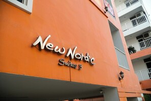 Front of property - New Nordic Suite 3 by Apartwell (Pattaya)