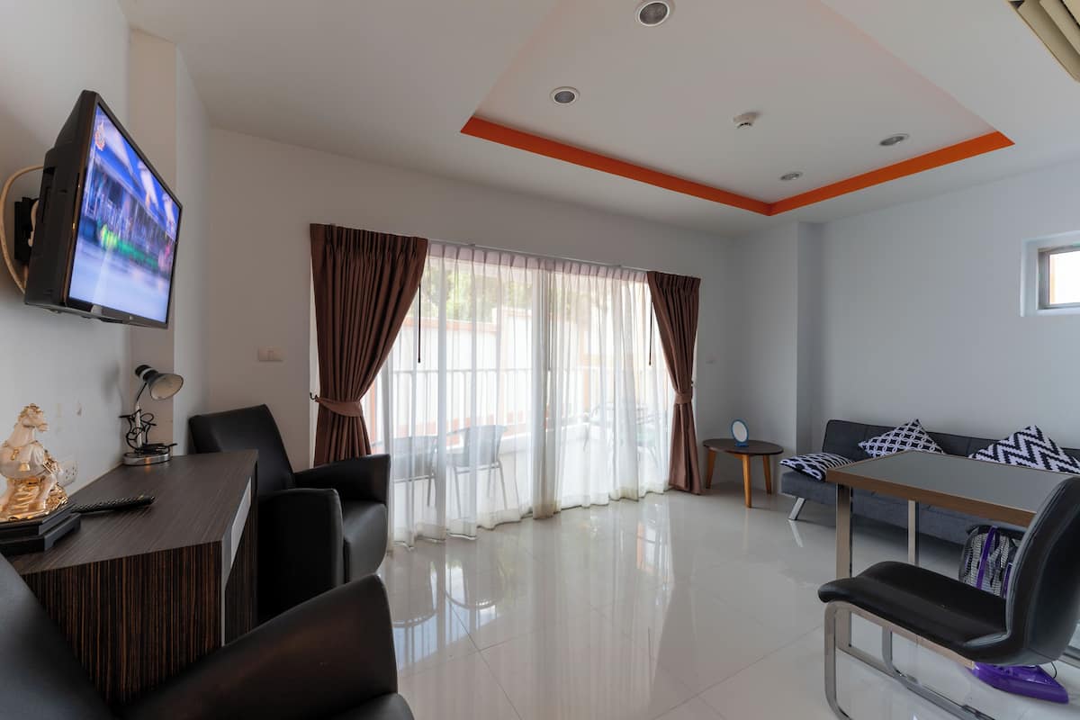1 bedroom, in-room safe, laptop workspace, free WiFi