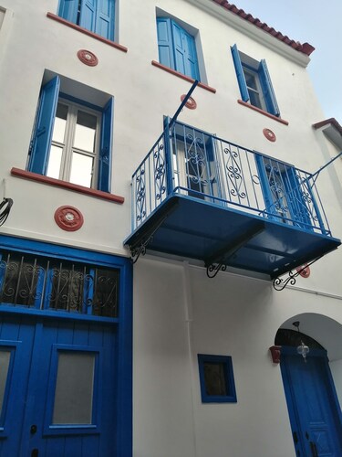 Plomari Nomad House